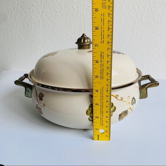 Vintage Villa Grande Porcelain Enamel Covered Pot - Picture 12 of 13